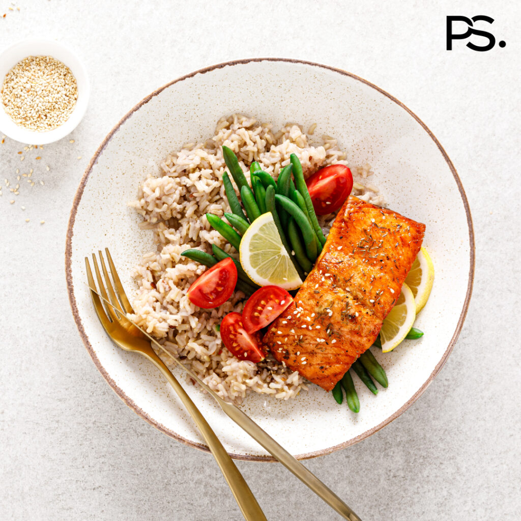 Reis mit Lachs und grünen Bohnen