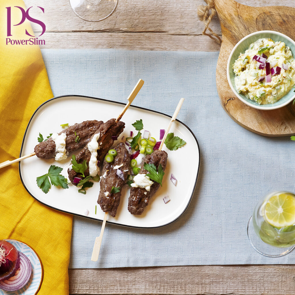 Kebab-Spiesse mit Kartoffelsalat