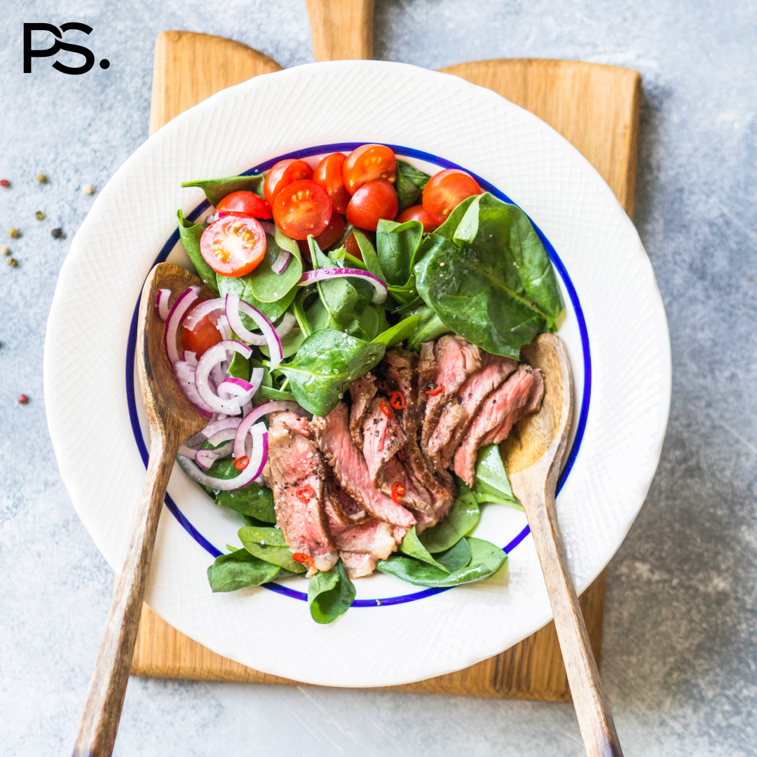 Steakstreifen mit Salat
