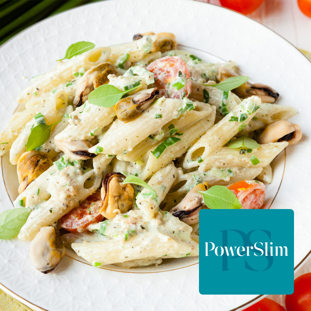 Penne mit Muscheln und Tomate