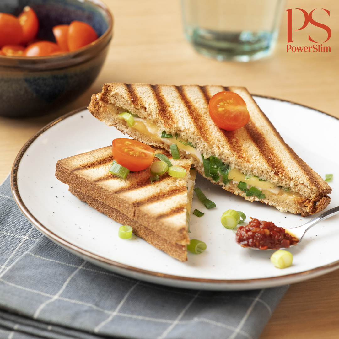 Chicken-Cheese-Toast mit Frühlingszwiebel