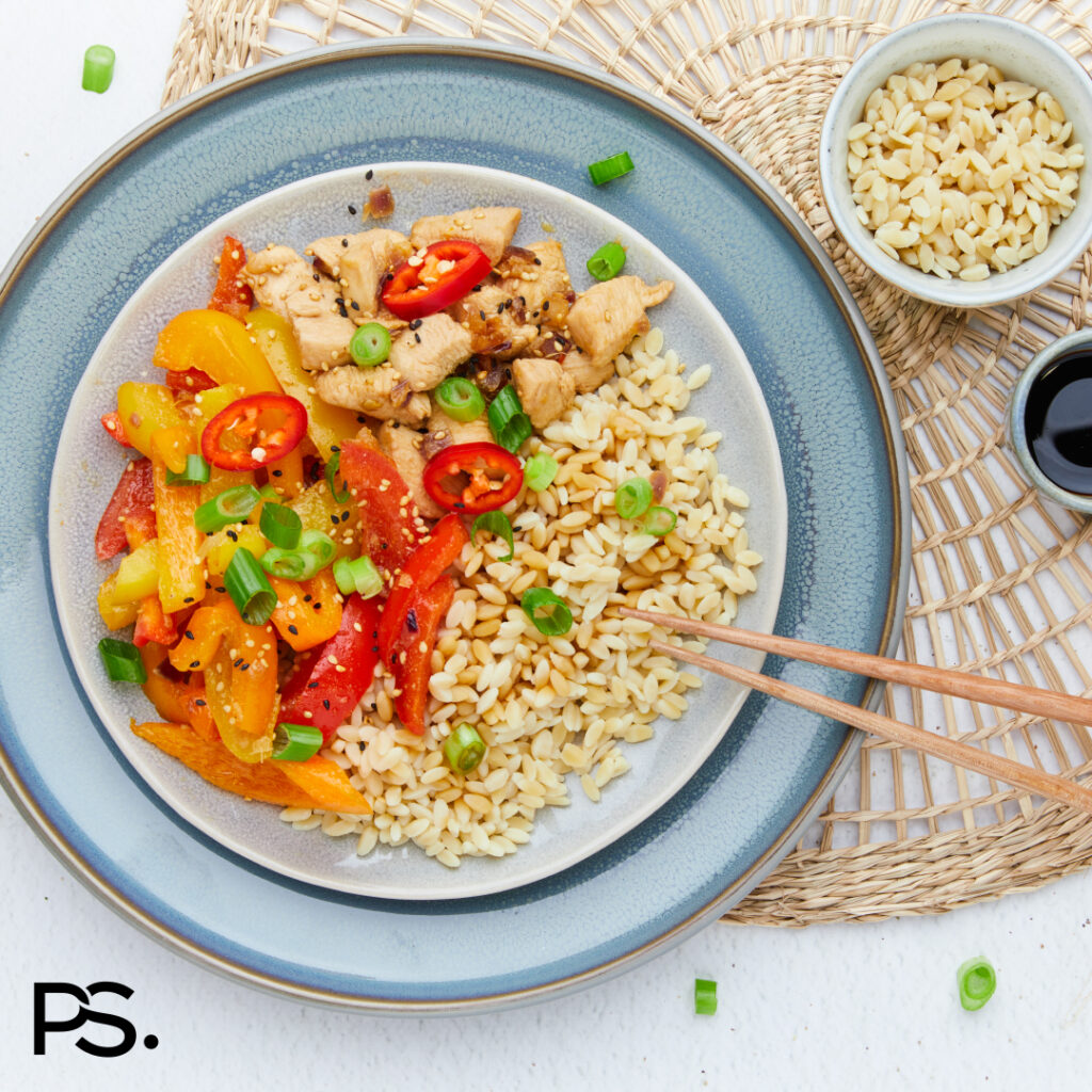 Hähnchen Teriyaki mit Paprika und Risoni